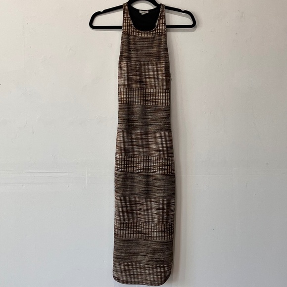 Ecote Dresses & Skirts - Ecote earth and metallic gold racer back dress